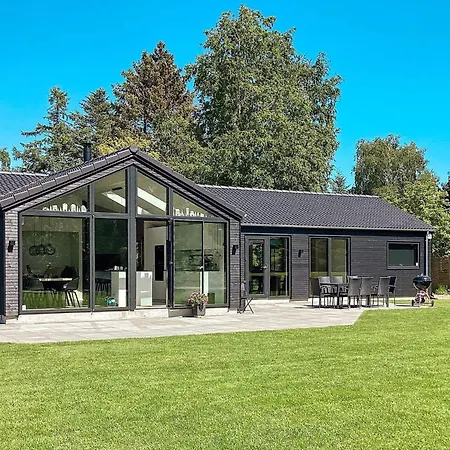 5 Star In Idestrup * Bøtø By