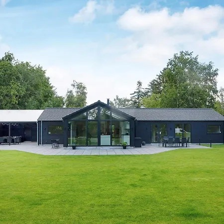 Ferienhaus 5 Star In Idestrup