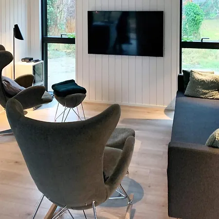 5 Star In Idestrup Ferienhaus Bøtø By