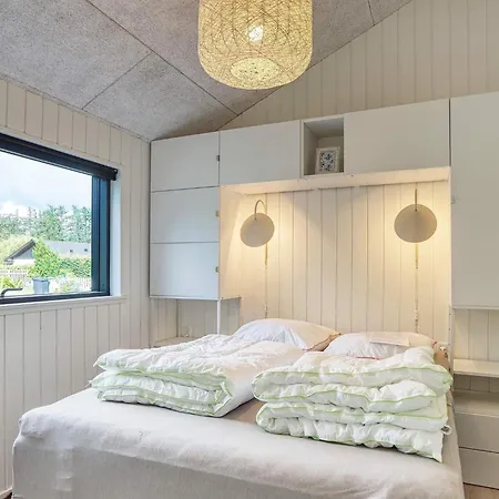 5 Star In Idestrup Ferienhaus Bøtø By